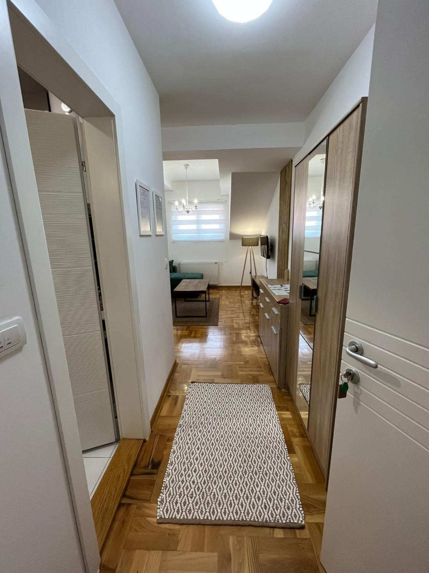 Apartman Mia Centar Kruševac Exterior foto
