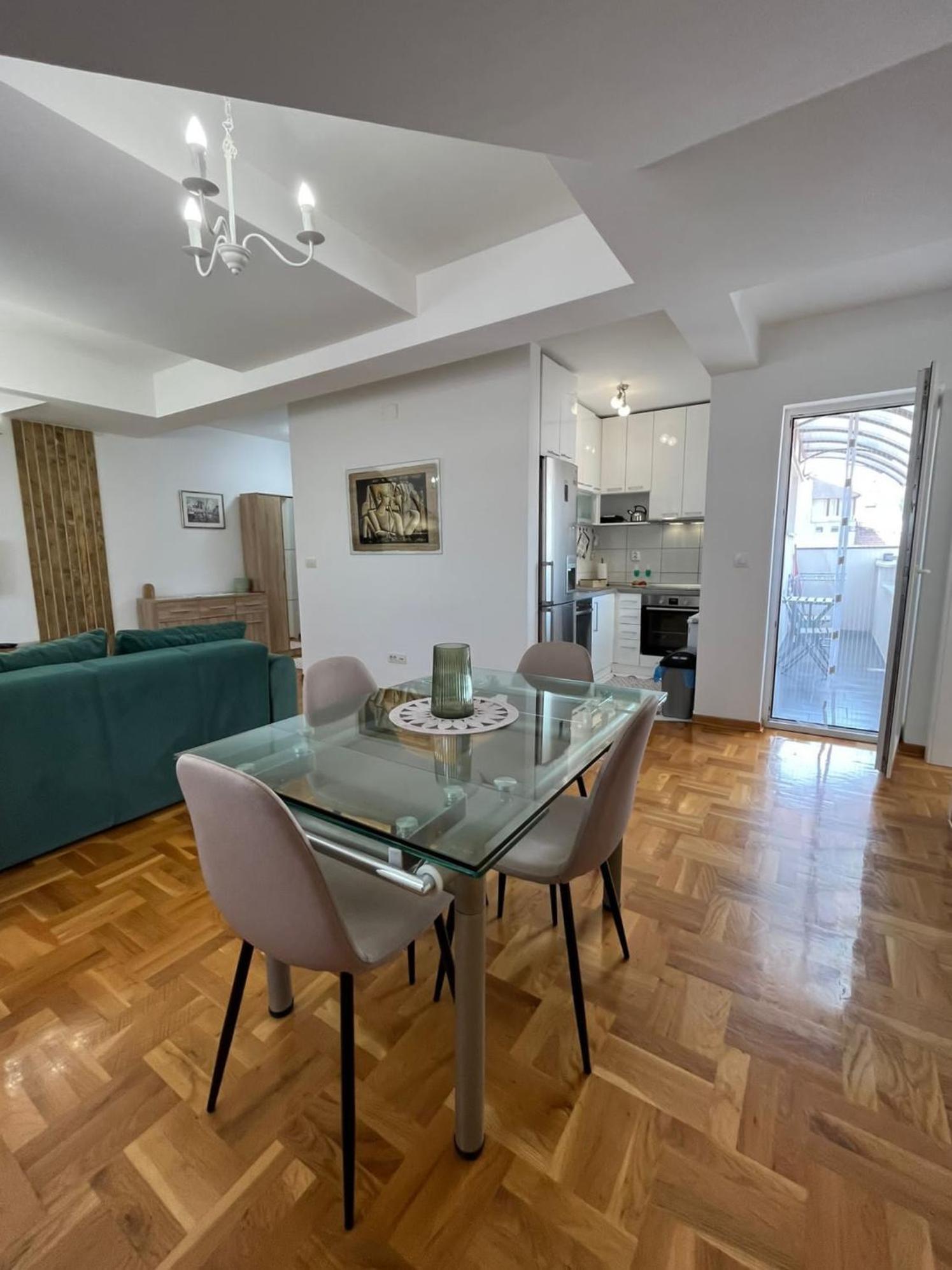 Apartman Mia Centar Kruševac Exterior foto